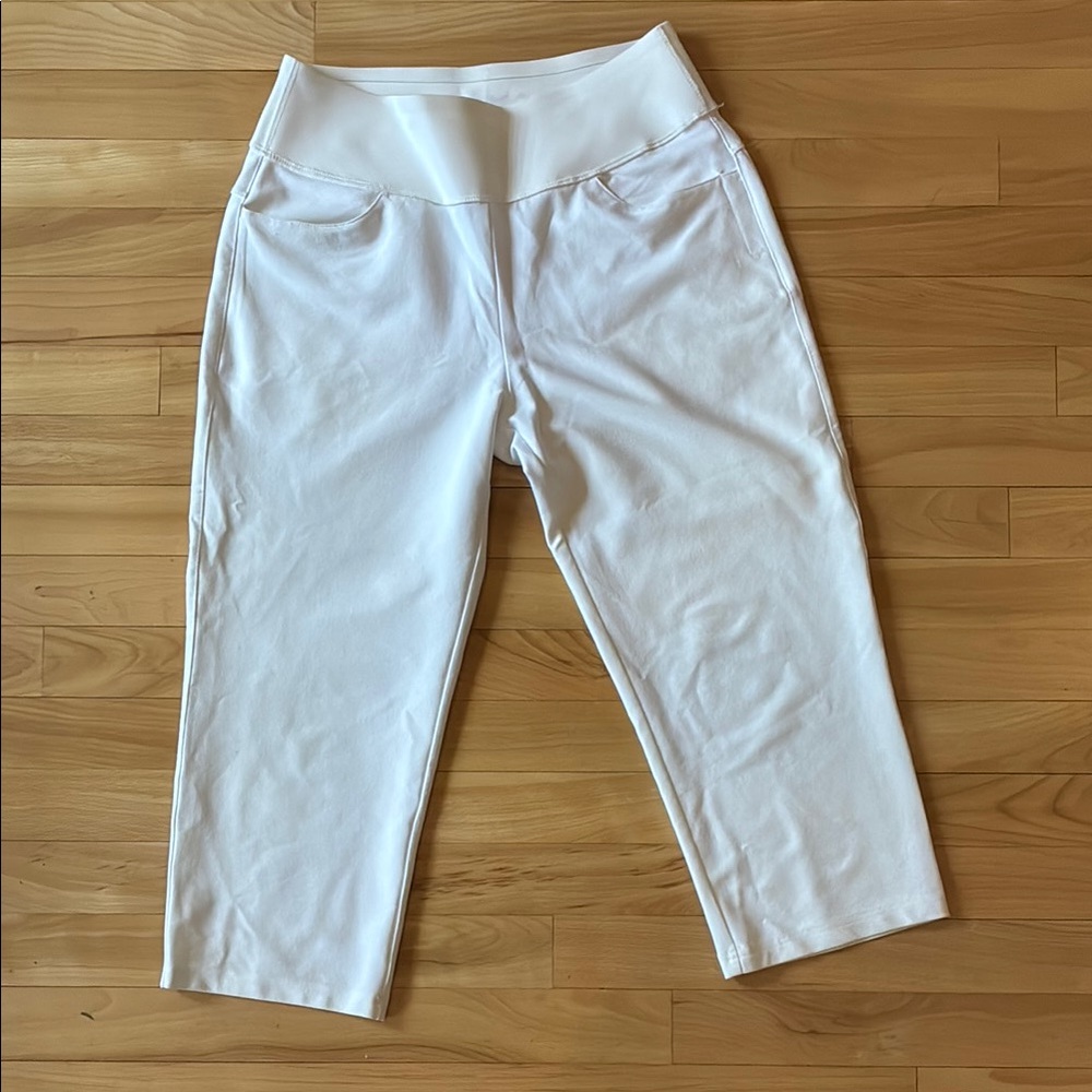 Puma golf White Capris with Mid-Rise Waistband and Straight Leg